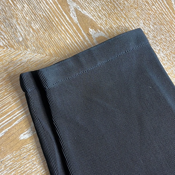 LEGGIADRO Black Ribbed Leggings 3 (M) - Picture 5 of 8